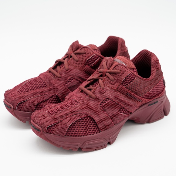size 40 EU / 10 US Balenciaga Phantom Sneakers Burgundy Mesh - Picture 1 of 13